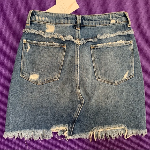 ZARA embroidered denim skirt with pockets NWT Small - Picture 2 of 8